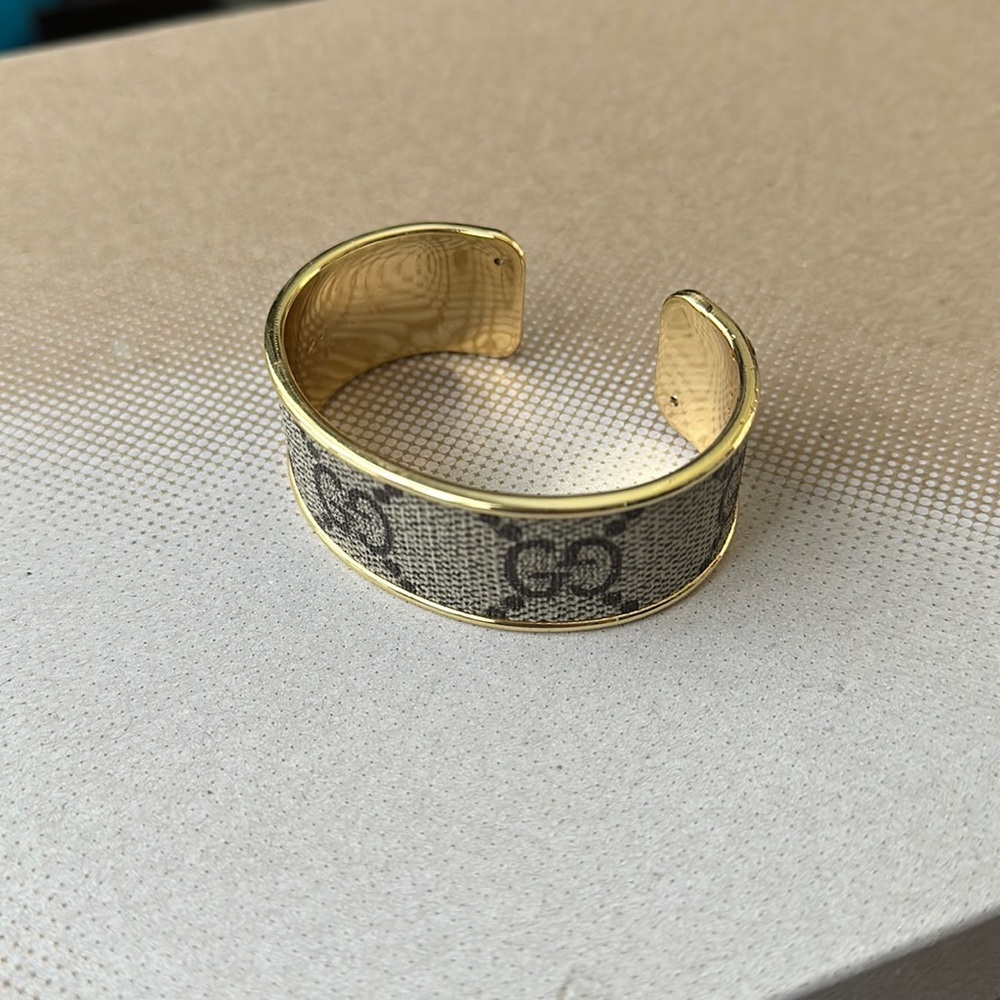 GUCCI cuff bracelet